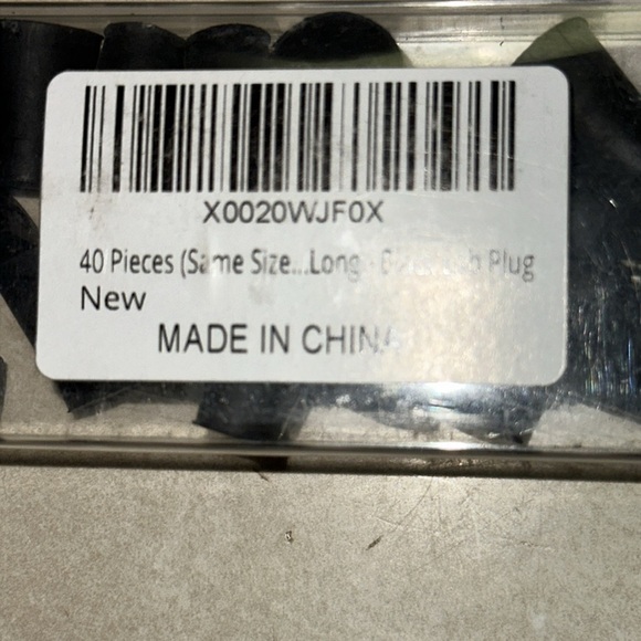 Black Lab Plug Long All same Size 40 Pieces New in Box - Picture 3 of 4